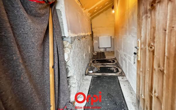 Maison à vendre    4 pièces •  Bézenet