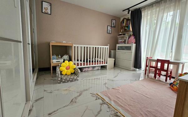 Appartement à vendre    4 pièces • 72,55 m2 Villiers-sur-Marne