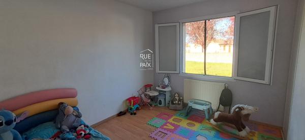 86140 DOUSSAY Maison Doussay 4 pièce(s) 100 m2