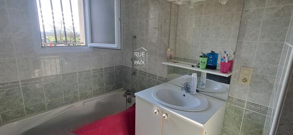 86140 DOUSSAY Maison Doussay 4 pièce(s) 100 m2