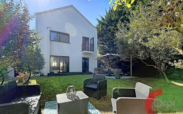 Maison à vendre    5 pièces •  Bry-sur-Marne