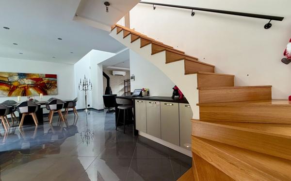 Maison à vendre    5 pièces •  Bry-sur-Marne