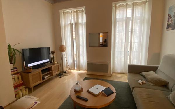 Appartement à vendre    3 pièces • 67,53 m2 Bordeaux