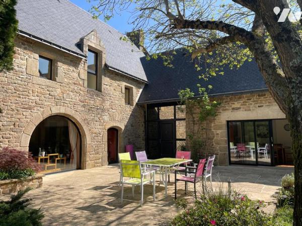 PROPRIETE DE 298M2 AVEC PISCINE 