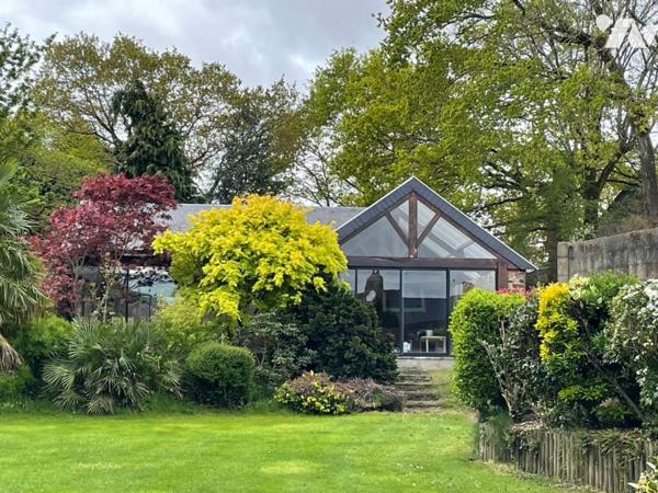 PROPRIETE DE 298M2 AVEC PISCINE 