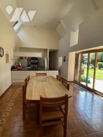 PROPRIETE DE 298M2 AVEC PISCINE 