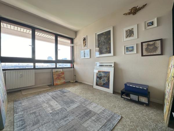 Nanterre (92000) Appartement de 85,64 m² avec balcon de 10,40 m² et parking souterrain en sous sol pour 420 000 € HAI