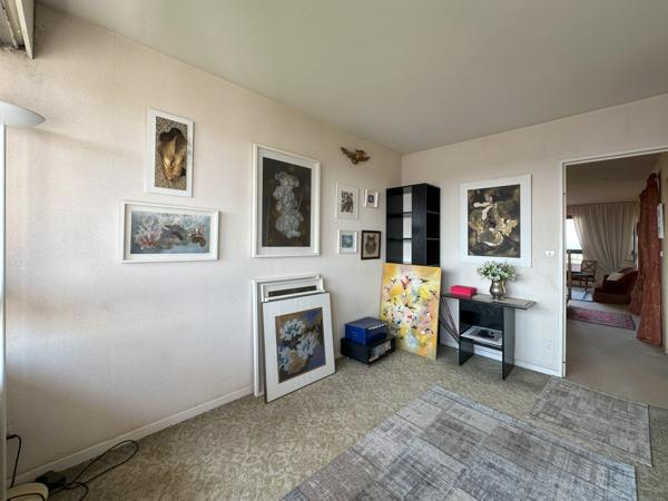 Nanterre (92000) Appartement de 85,64 m² avec balcon de 10,40 m² et parking souterrain en sous sol pour 420 000 € HAI