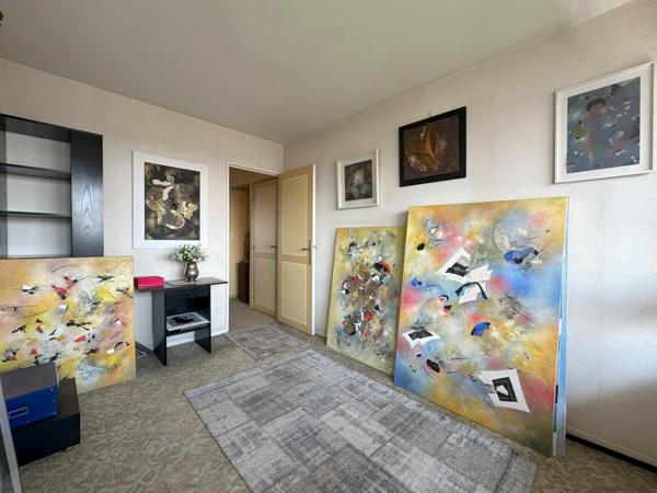 Nanterre (92000) Appartement de 85,64 m² avec balcon de 10,40 m² et parking souterrain en sous sol pour 420 000 € HAI