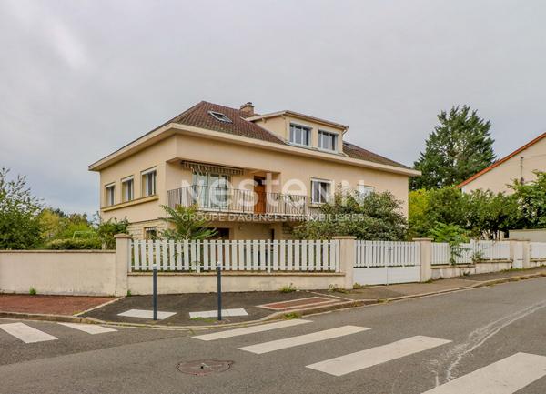 Maison Nevers, 12 pièces, Montapins, sous sol, jardin, 2h30 de Paris