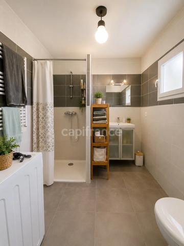 Immeuble à vendre VILLEVEYRAC (34)