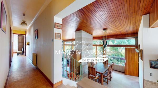 Proche tram 153 m² avec jardin, garage et sous-sol