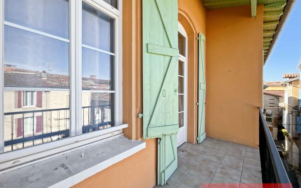 Appartement à louer    4 pièces •  Gaillac