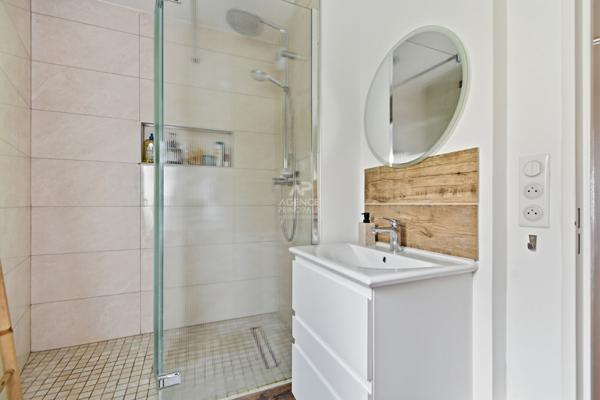 Appartement Saint Germain En Laye 2 pièces 48.68 m2 260 000 € **  - Référence  18458