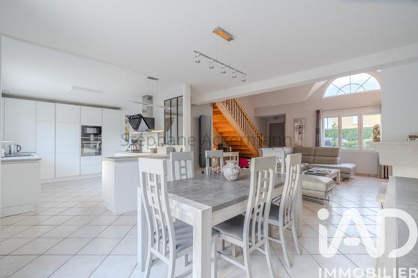 Maison à vendre 7 pièces 160 m² Claye-Souilly