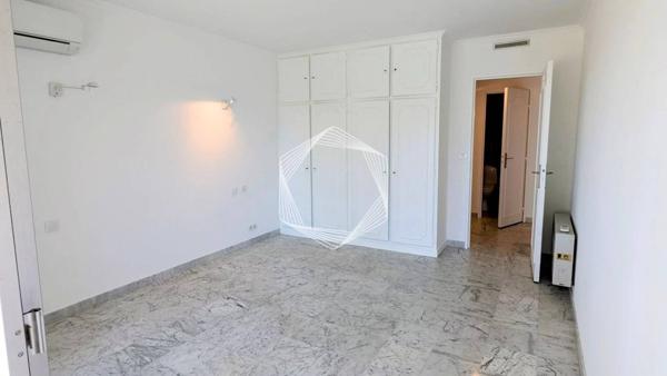 Appartement de Luxe au Centre de Cannes avec Garage