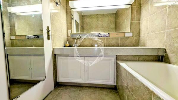 Appartement de Luxe au Centre de Cannes avec Garage