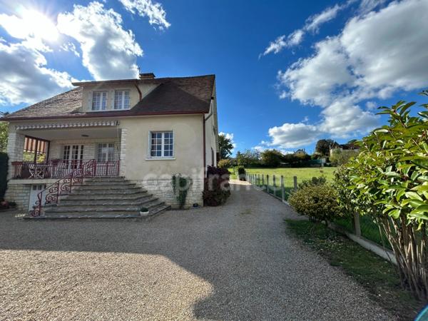 Maison à vendre 6 pièces EXCIDEUIL (24) 5 chambres sur 1700m² de terrain