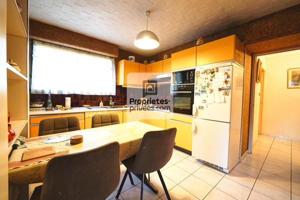 GRENOBLE LA BRUYERE Grand T5 de 98m2 + Garage & Cave