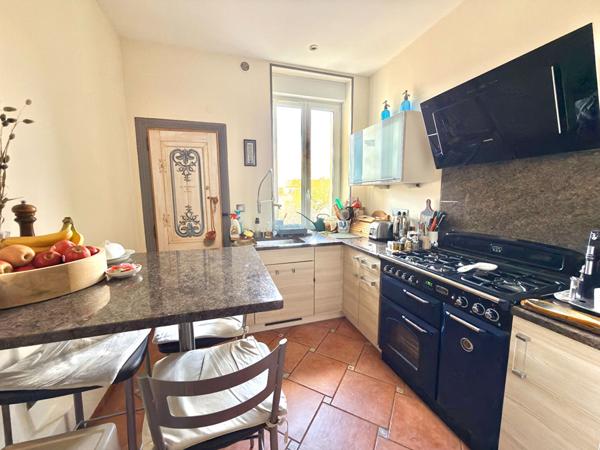 SUPERBE APPARTEMENT BOURGEOIS -124 m² - 3 CHAMBRES - METZ