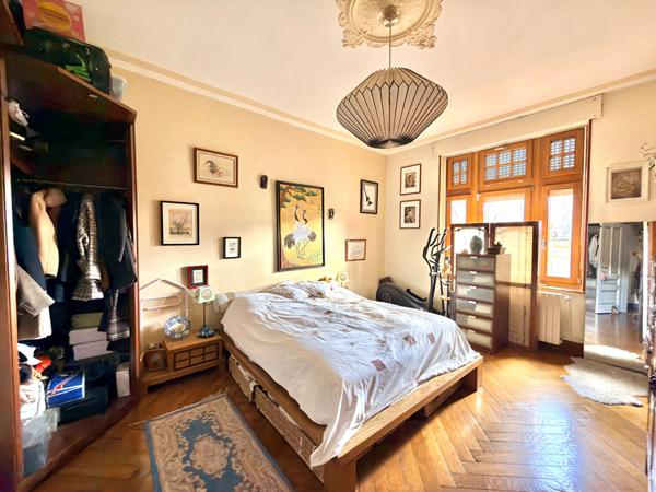 SUPERBE APPARTEMENT BOURGEOIS -124 m² - 3 CHAMBRES - METZ