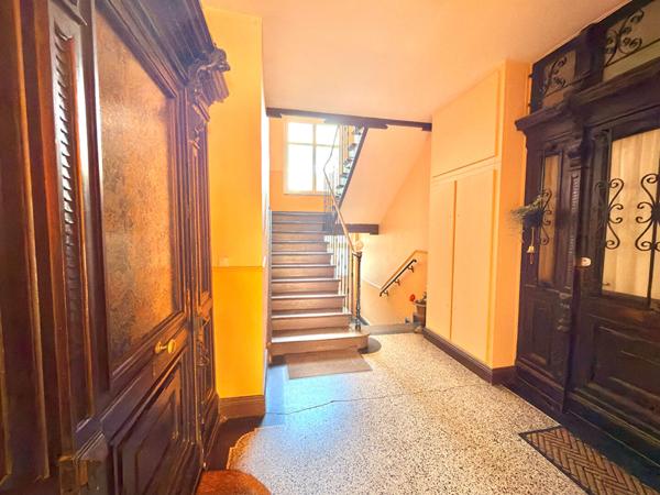 SUPERBE APPARTEMENT BOURGEOIS -124 m² - 3 CHAMBRES - METZ