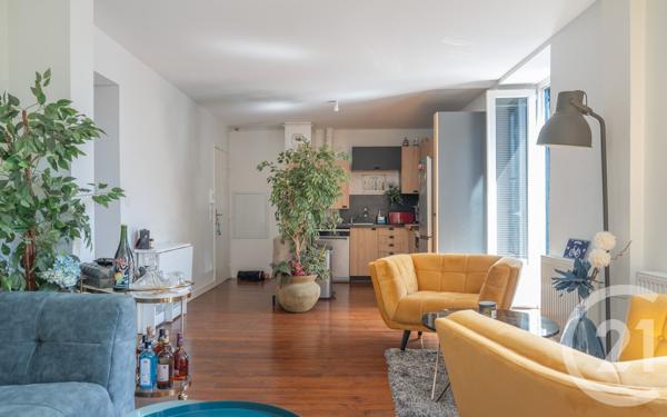 Appartement F3 à vendre  3 pièces - 65,04 m 2   BAYONNE  - 64