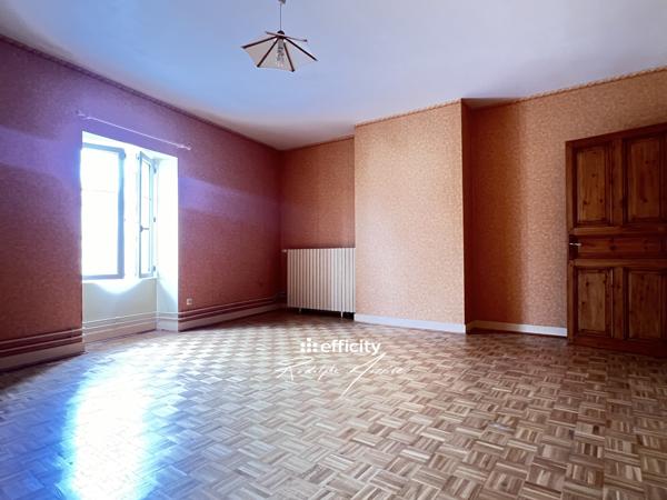 Maison 7 pièces - 215 m²