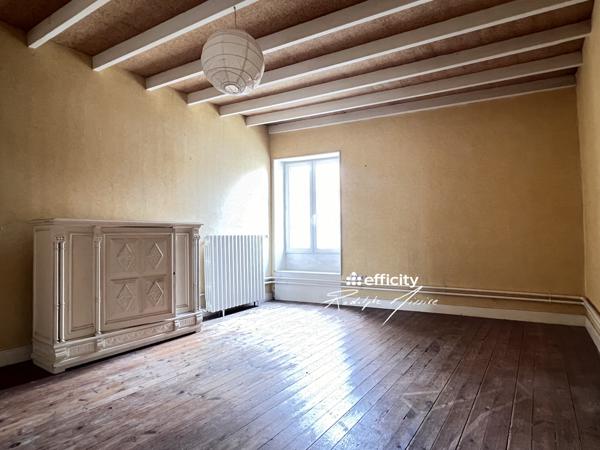 Maison 7 pièces - 215 m²