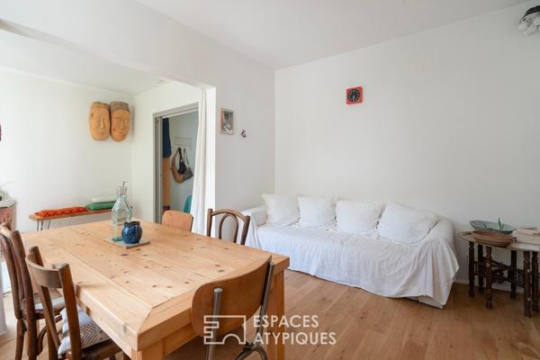 Studio lumineux et au calme avec cour