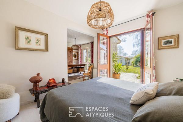 Maison d’architecte lumineuse et son jardin paysager