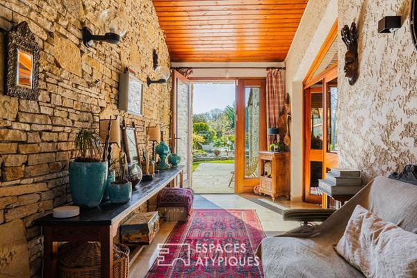 Maison d’architecte lumineuse et son jardin paysager