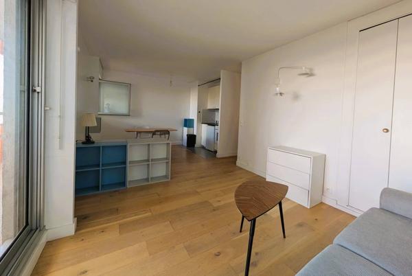 Grand studio - Canal St Martin