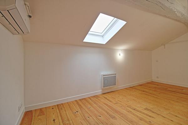 Hyper centre de Dax, appartement T4 en duplex