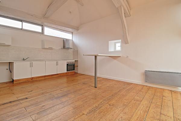 Hyper centre de Dax, appartement T4 en duplex