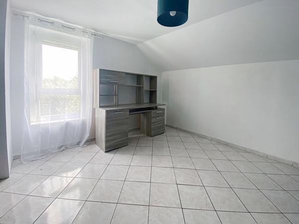 Maison Vauréal avec 4 chambres, sous sol et terrain clos plein sud