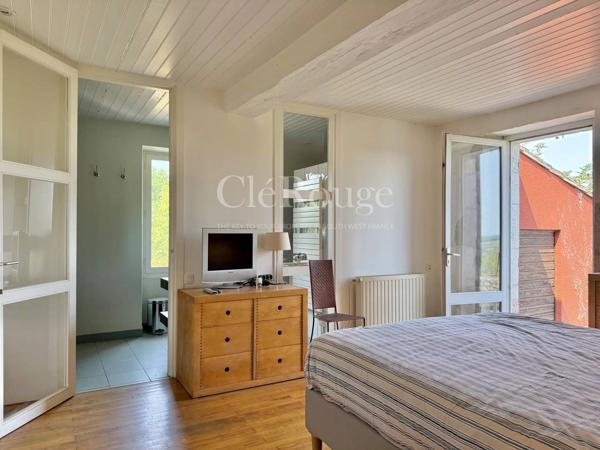 Proche d'Eymet - Magnifique propriété de 3 chambres et 3 salles d'eau avec des vues à couper le souffle