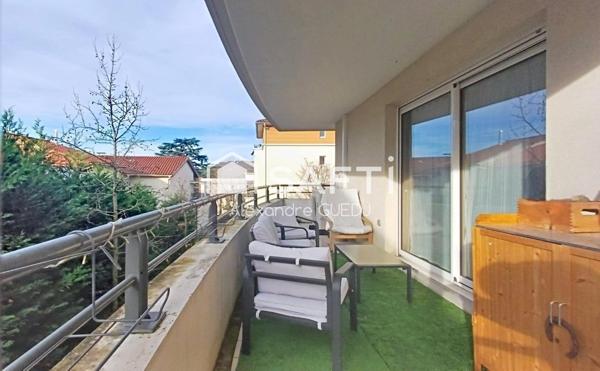 GRAND APPARTEMENT T4 DE 100M² AVEC TERRASSE, 2 GARAGES ET UNE CAVE