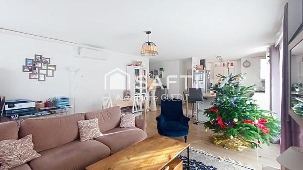 GRAND APPARTEMENT T4 DE 100M² AVEC TERRASSE, 2 GARAGES ET UNE CAVE