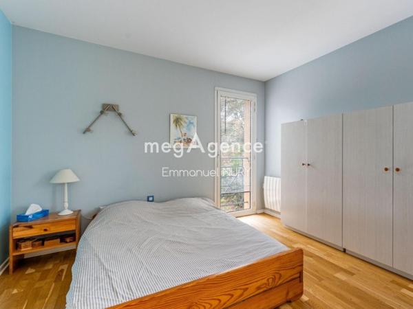 Maison à CHARBONNIERES-LES-BAINS, 69260 - 6 pièces 210m²