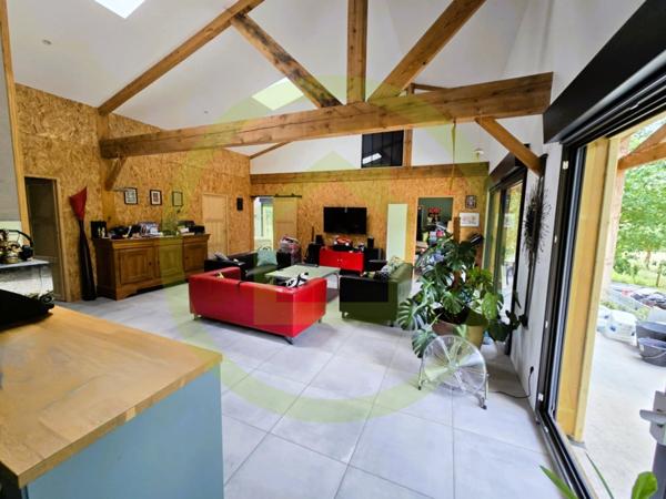 Maison à SAINT BONNET SUR GIRONDE (17150)