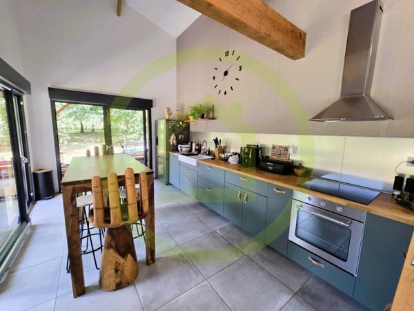 Maison à SAINT BONNET SUR GIRONDE (17150)