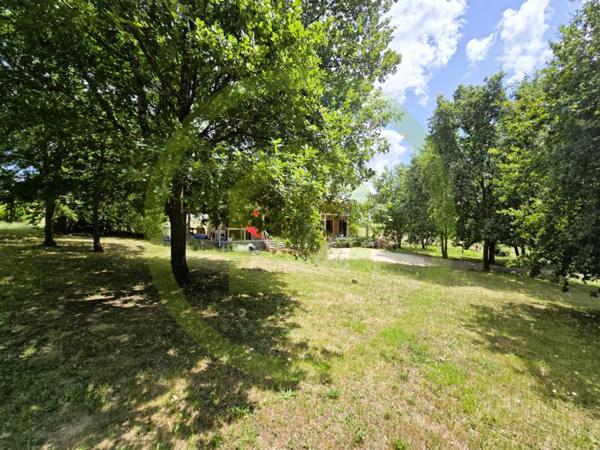 Maison à SAINT BONNET SUR GIRONDE (17150)
