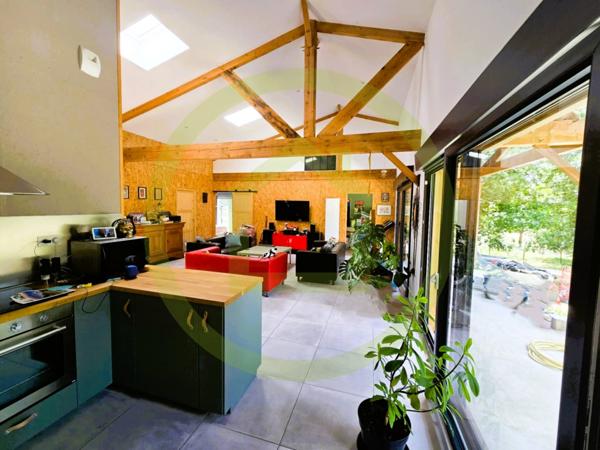 Maison à SAINT BONNET SUR GIRONDE (17150)