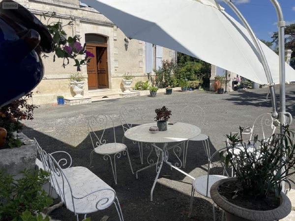 Maison de maître à vendre à Villetoureix en Dordogne (24600), ref : 077/1610