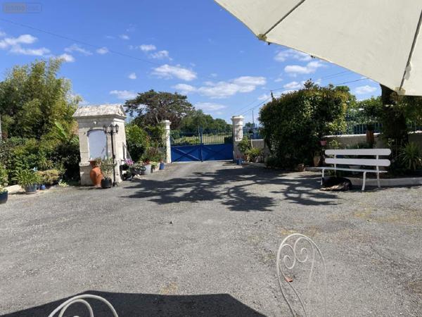 Maison de maître à vendre à Villetoureix en Dordogne (24600), ref : 077/1610