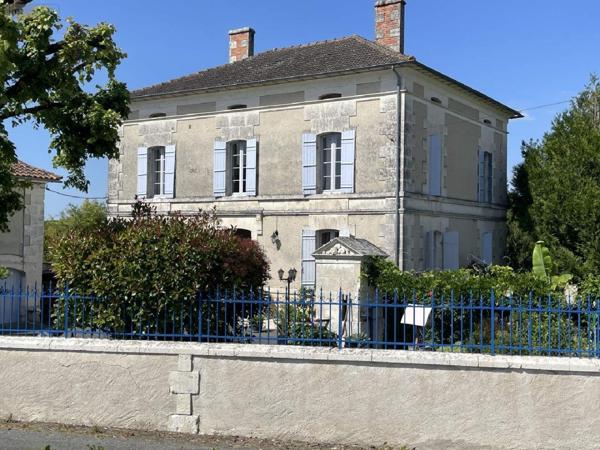 Maison de maître à vendre à Villetoureix en Dordogne (24600), ref : 077/1610