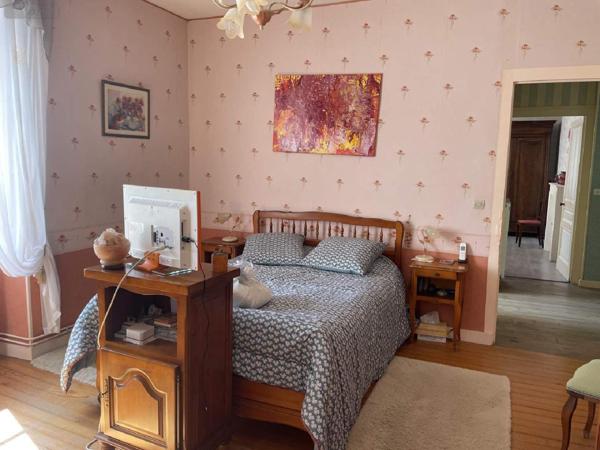 Maison de maître à vendre à Villetoureix en Dordogne (24600), ref : 077/1610