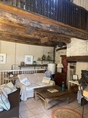 Appartement à vendre à Vaylats dans le Lot (46230), ref : 009/1743