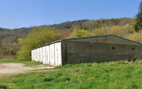 Stationnement à vendre    Tonnerre